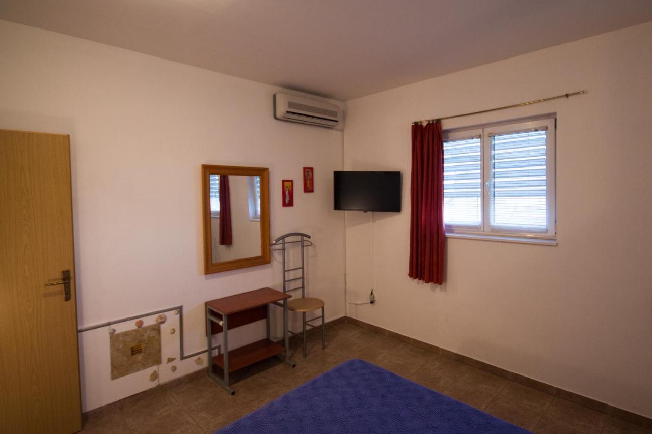 Apartments Jasna Трогир Экстерьер фото