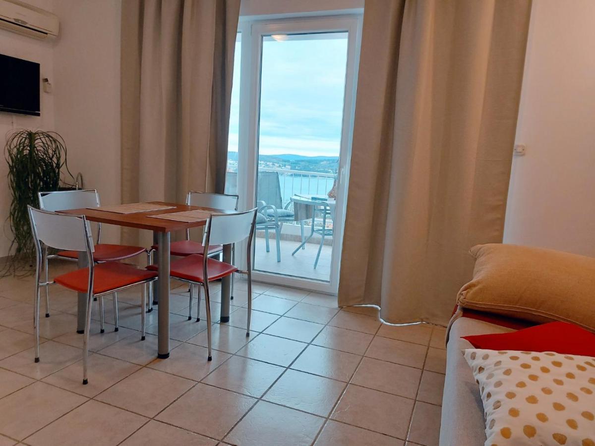 Apartments Jasna Трогир Экстерьер фото