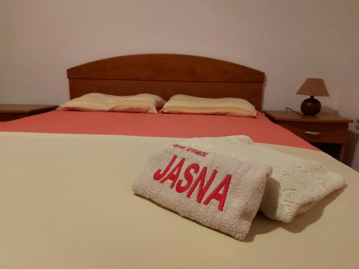 Apartments Jasna Трогир Экстерьер фото