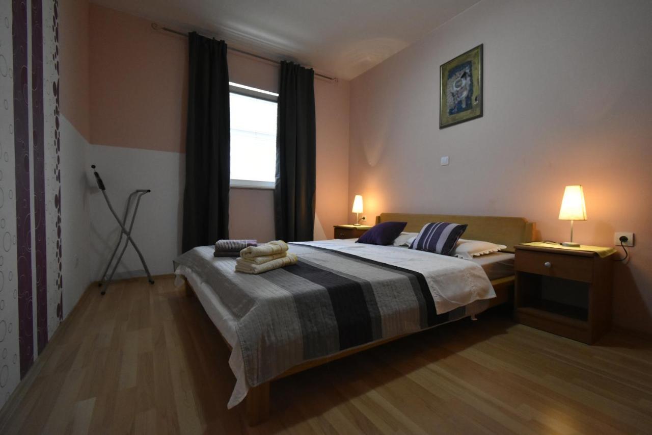 Apartments Jasna Трогир Экстерьер фото
