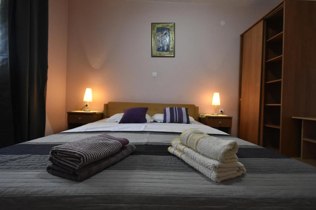 Apartments Jasna Трогир Экстерьер фото