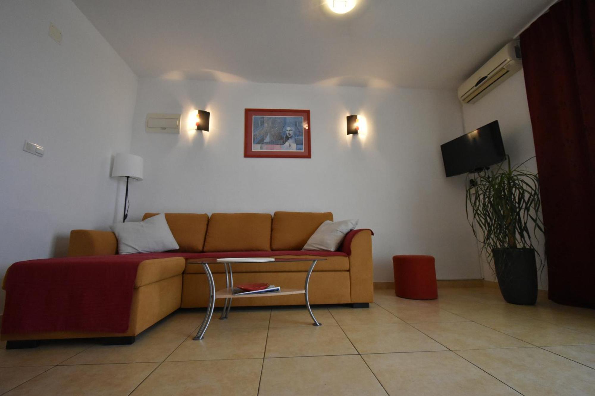 Apartments Jasna Трогир Экстерьер фото