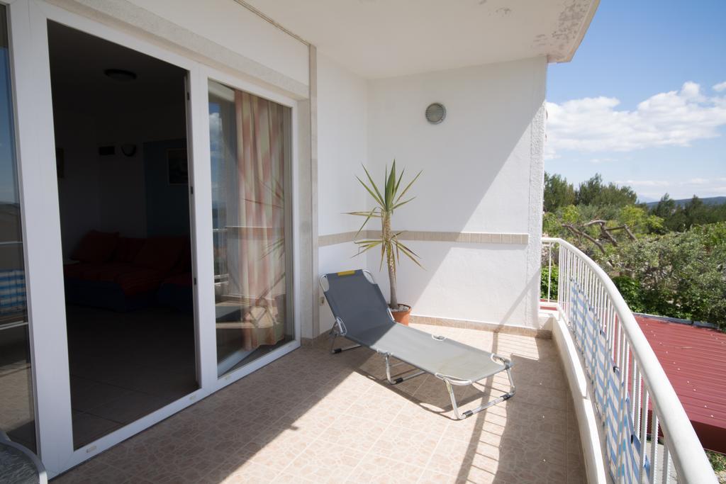 Apartments Jasna Трогир Экстерьер фото