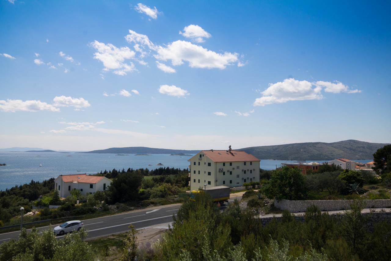 Apartments Jasna Трогир Экстерьер фото